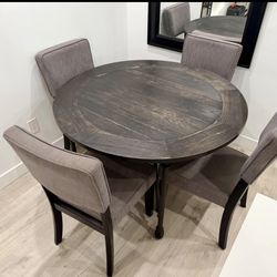 Restoration Hardware 4-person dining room set (4 feet)