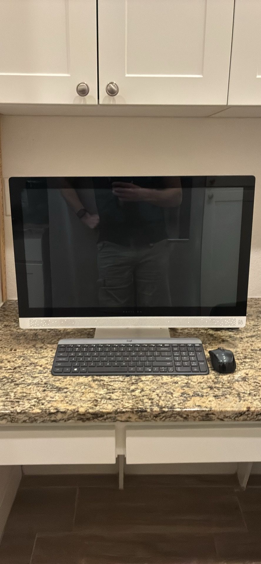 💻 HP Pavilion Touchscreen Desktop + Wireless Keyboard & Mouse – $150, Delivery Available!