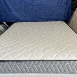 Queen Size Mattress (Colchón Queen Size)