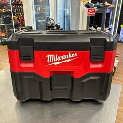 Milwaukee M18 Wet/Dry Vacuum 212424
