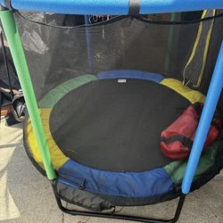 Toddler trampoline