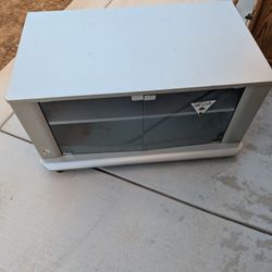 Dining Table   And Cabinet 