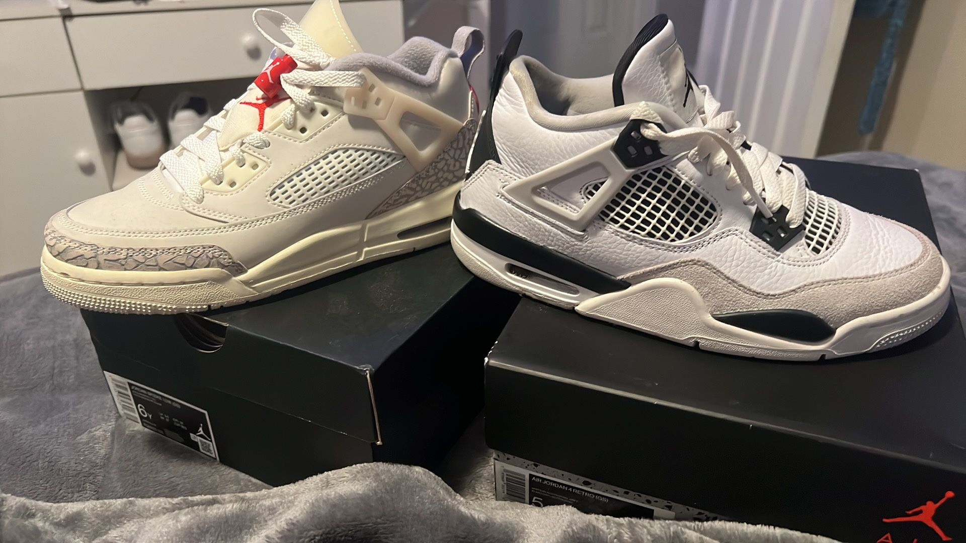 Air Jordan Retro 4 Military