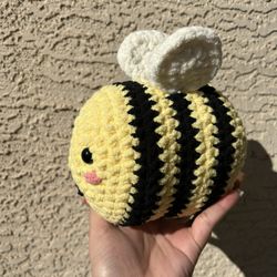 Bee Plushy 