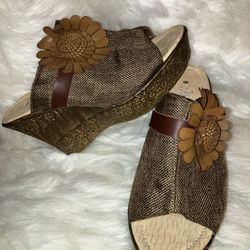Brown Wedge Sandals with Floral Accent