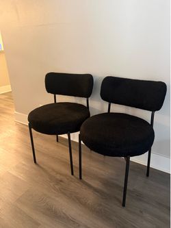 2 chairs