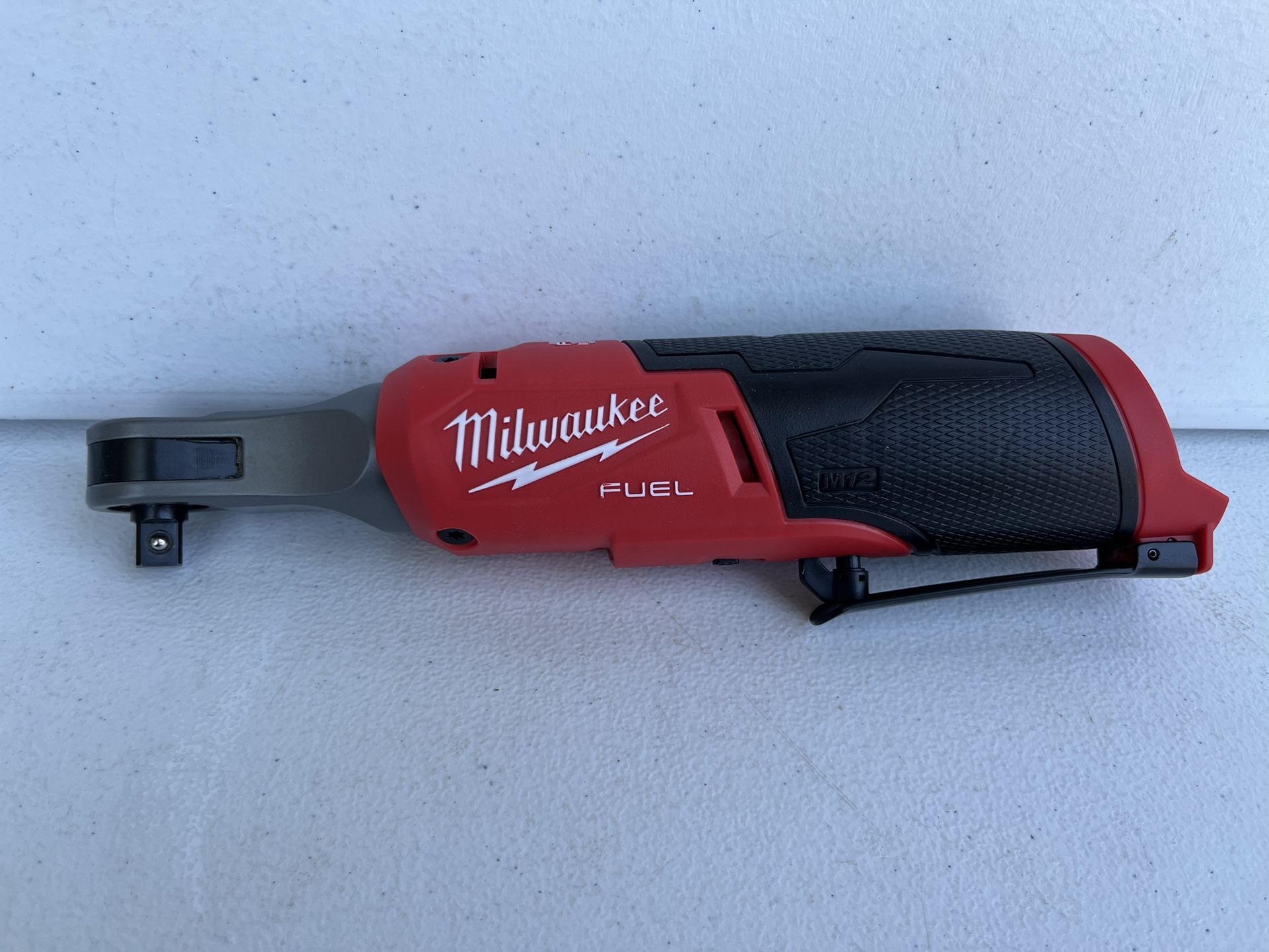 Milwaukee M12 FUEL 12-Volt Lithium-Ion Brushless Cordless High Speed 3/8 in. Ratchet (Tool-Only)