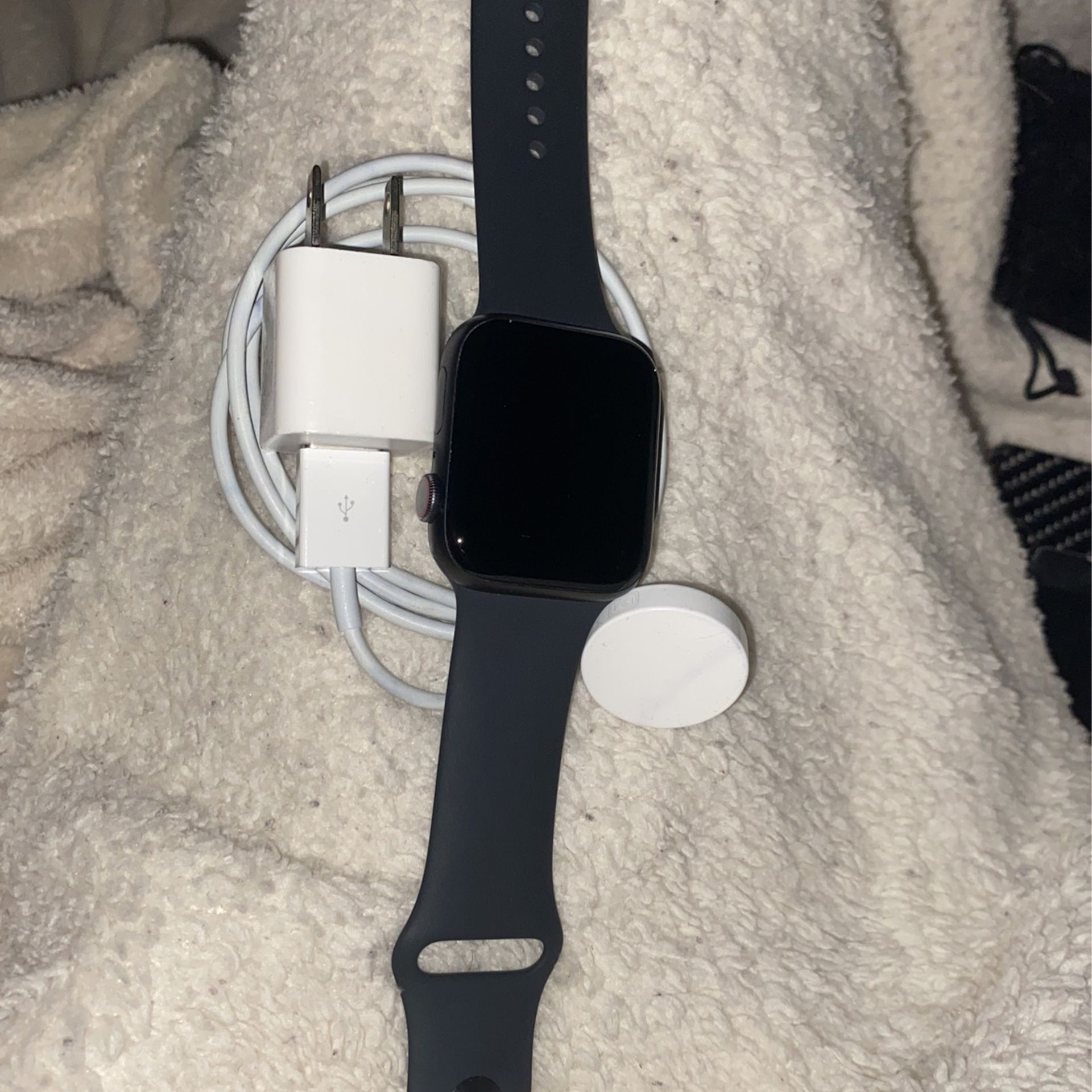 Apple Watches Series 6 (X2 Or Take One )