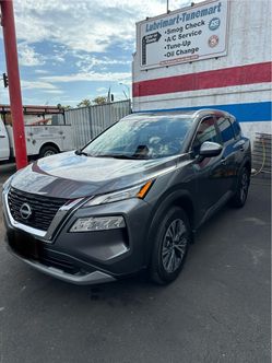 Nissan Rogue SUV – Gray