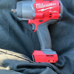 Milwaukee fuel half inch square ring impact wrench