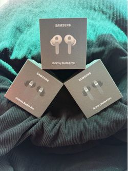 SAMSUNG Galaxy Buds4 Pro ,2 black 1 white