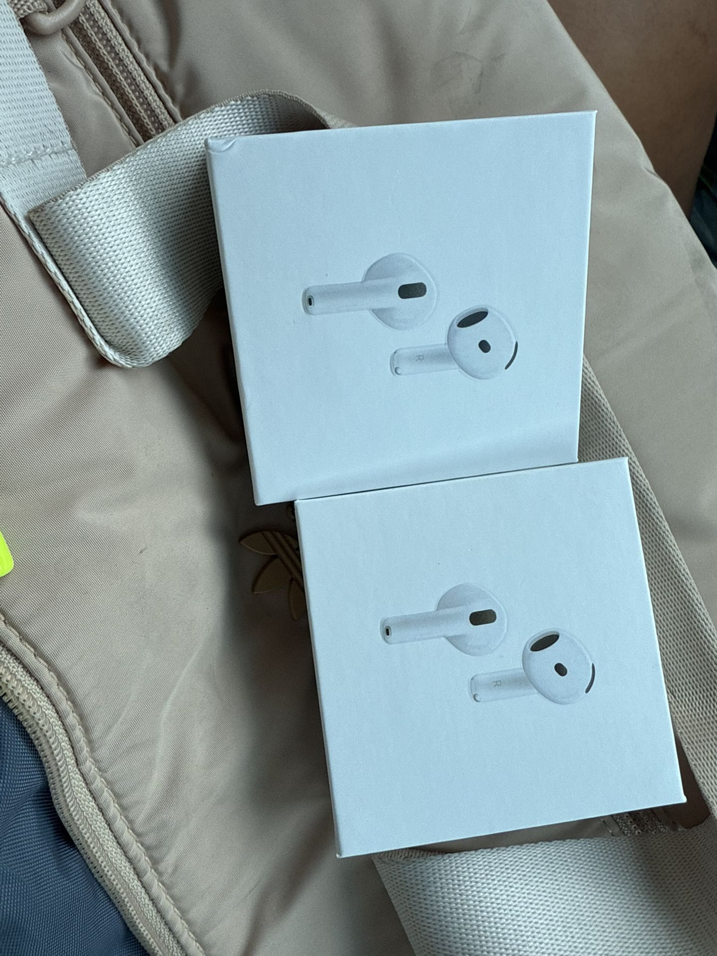 AirPod 4 With Active Noise Cancellation