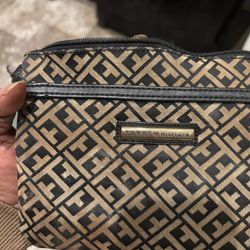 Tommy Hilfiger cosmetic/makeup pouch