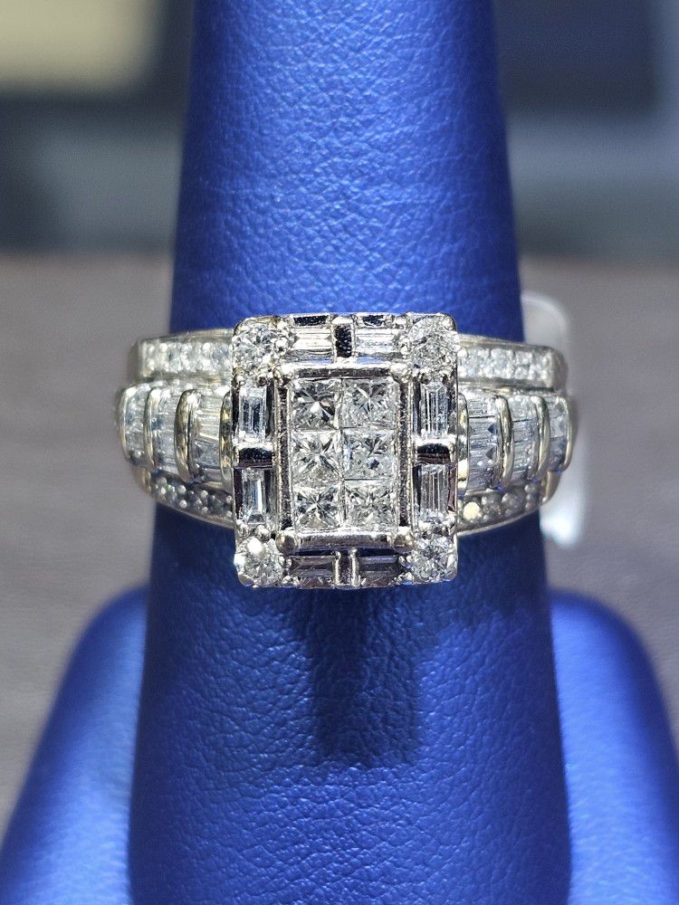 14kt WG Diamond Ring. (C-5) SIZE 9. ASK FOR RYAN. 
