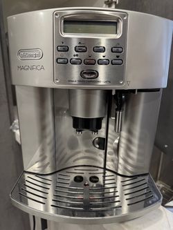 DeLonghi ESAM3500.N Magnifica Digital Super-Automatic Espresso/Coffee Machine
