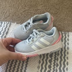 Adidas Girls Shoes Size 6