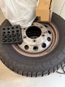 Ford Transit 6x180 wheels and tires with factory 315mhz TPMS sensors