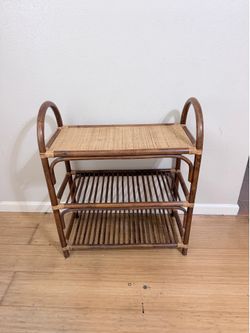 Free wooden shelf