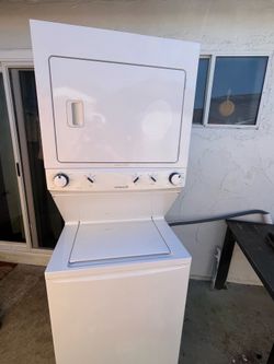 ALMOST NEW Frigidaire GAS Washer Dryer Stackable Super Clean