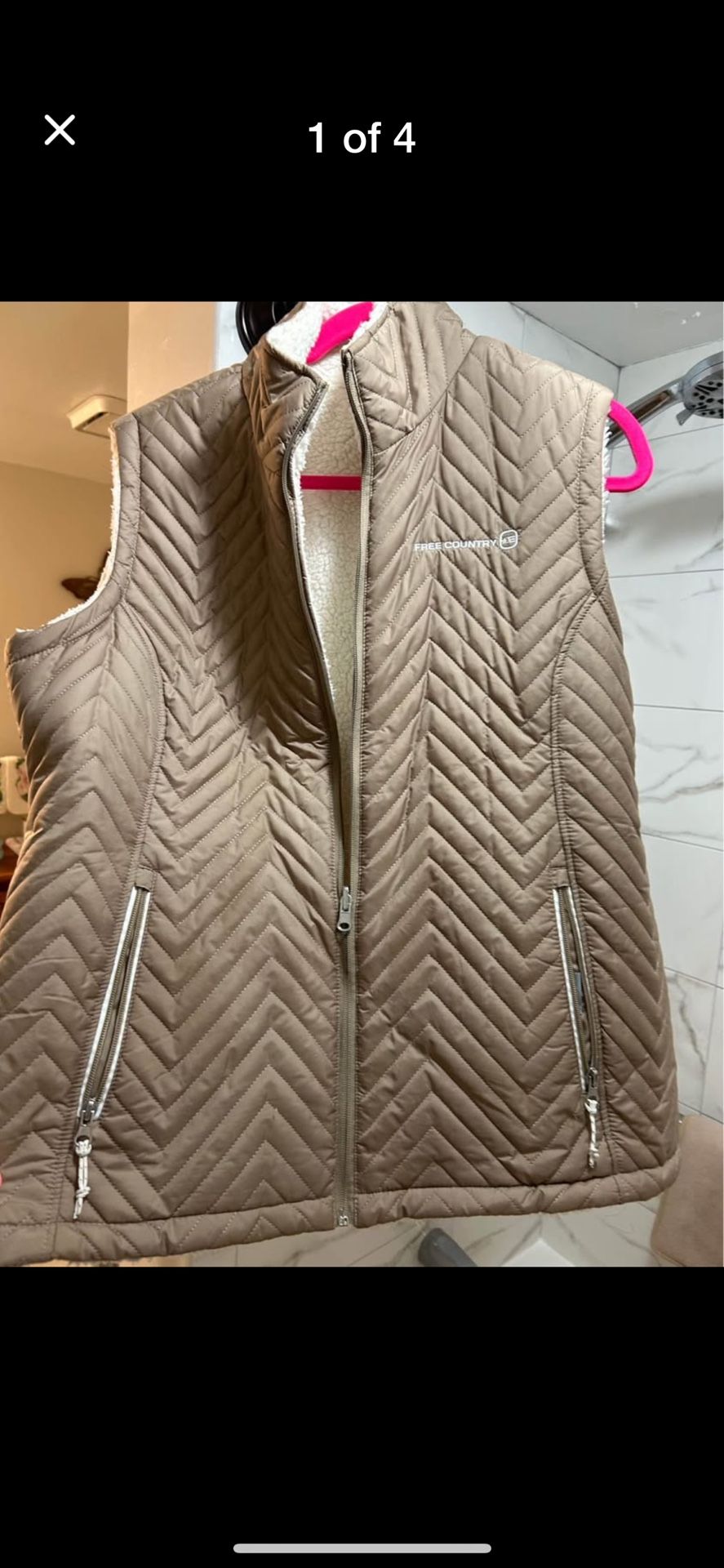 Woman’s Fall Vest. Beige. Size X-LARGE
