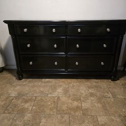 Large Dresser 68L 20W 38H Delivery Available 

