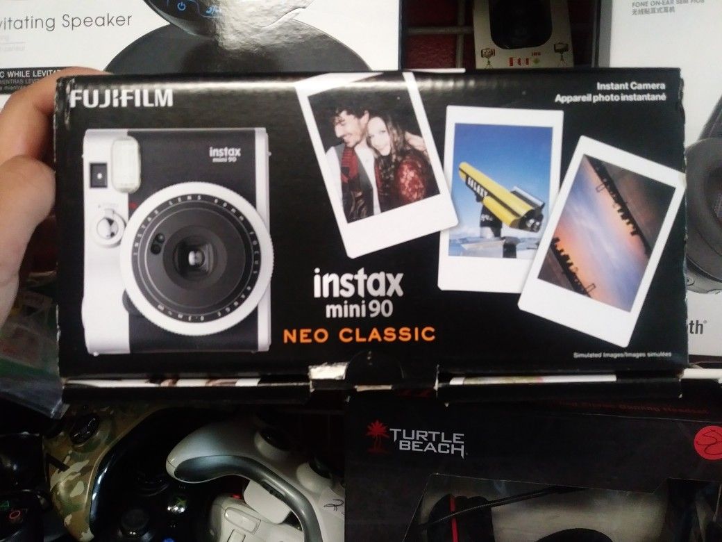 Fujifilm Instax Mini 90 Neo Classic New
