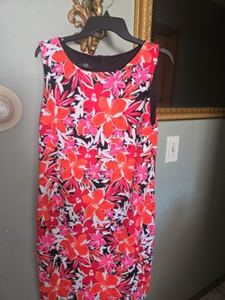 SIZE LARGE  , GREAT CONDICIÓN  USED 2 TIMES .