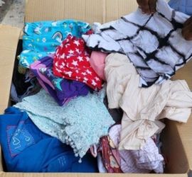 100 Pieces Of Mix Clothes