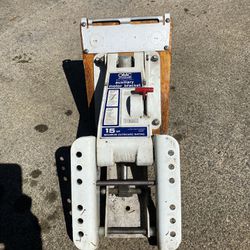 OMC Outboard Motor Bracket With Hydraulic Lift Assist 