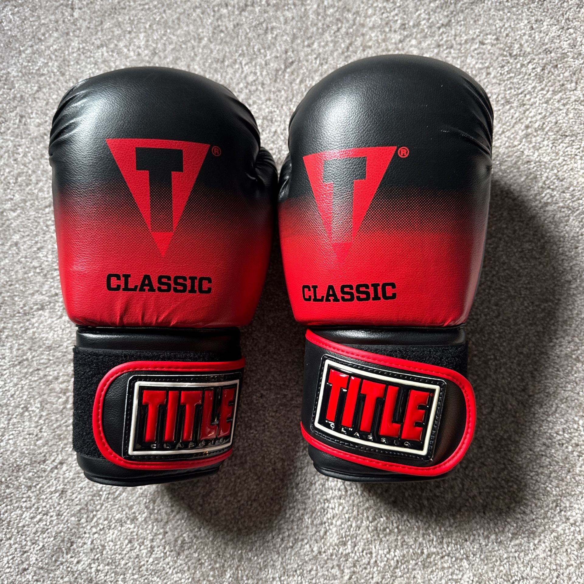 Title Red/Black Boxing Gloves