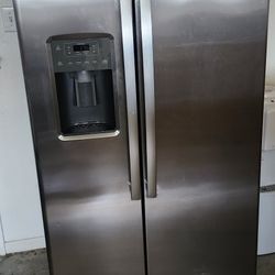 GE Refrigerator