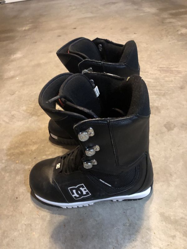 DC Snowboarding boots size 12 for Sale in Renton, WA OfferUp