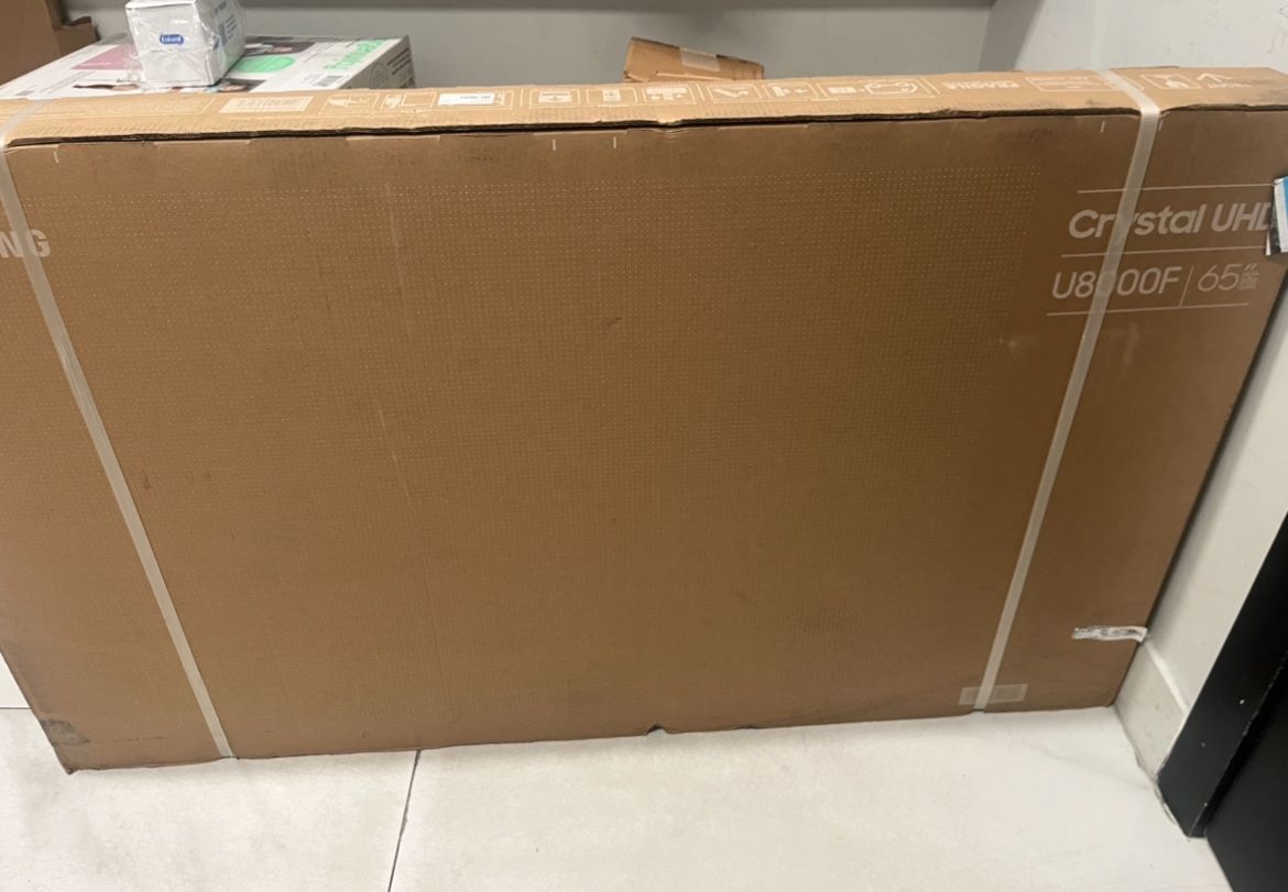 Samsung Crystal UHD 4K Smart TV