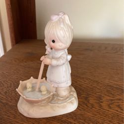 Precious Moments Figurine 