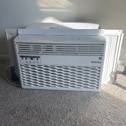 AIR CONDITIONER 
