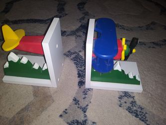 Airplane book ends