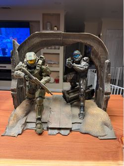 Halo 5 Guardians Limited Collector's Edition Statue Master Chief & Spartan Locke