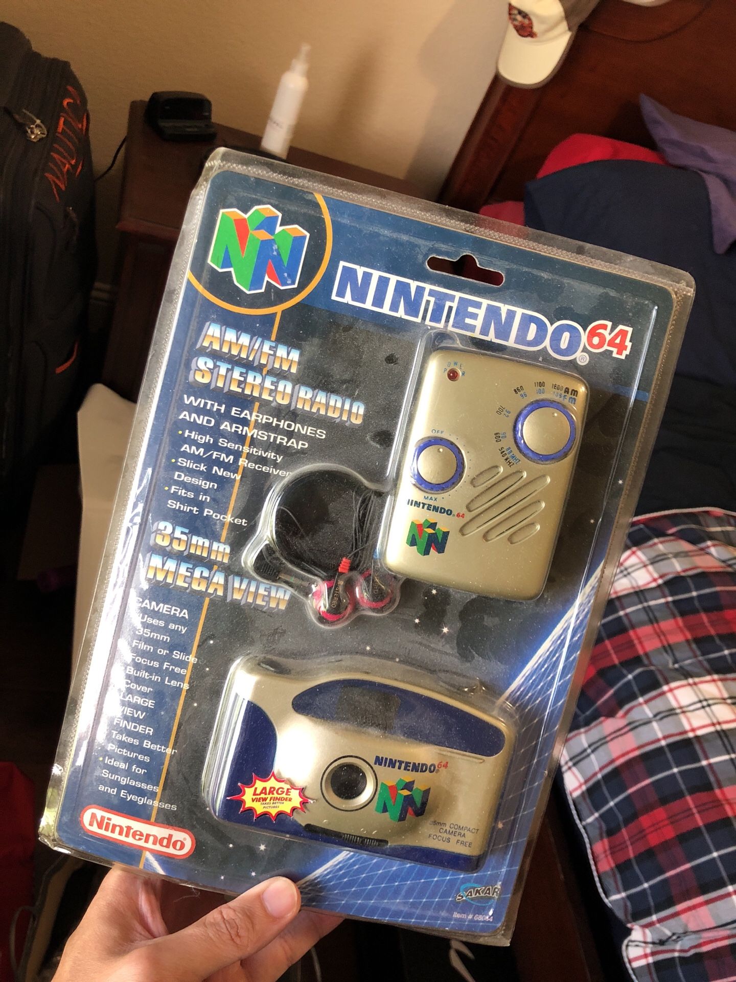 Nintendo 64 35mm Camera N64 & Nintendo 64 Sports AM/FM Radio