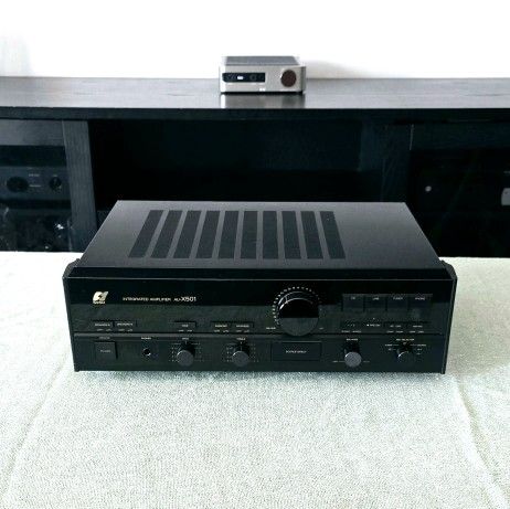 Sansui AU-X501 Vintage 2 Channel Amp Integrated Amplifier