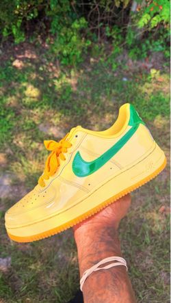Air Force 1 “ Topaz Gold “ size 8 / Unc 5 size 9