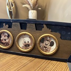Disney Cruise Line picture frame - wood - ship porthole photo frame Original box