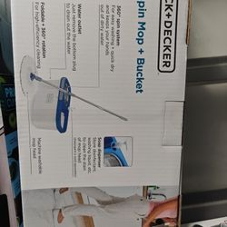 Black+Decker Spinning Mop + Bucket