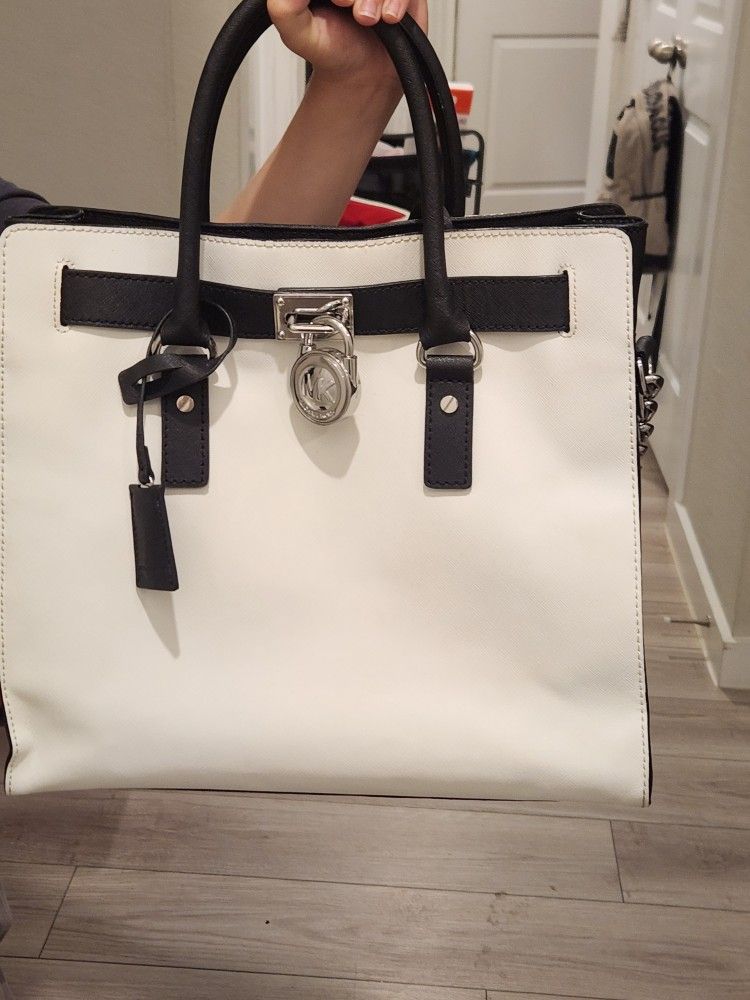 Large Michael Kors purse!