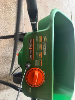 SCOTT LAWN FEEDER