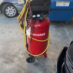 Air compressor Crafts Man