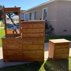 Pinewood Dresser & Night Stand