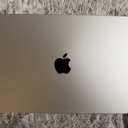 MacBook Pro M3 Pro 2023