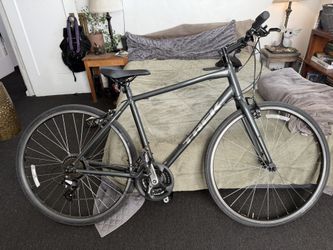Trek Hybrid Bike — Black, Medium Frame