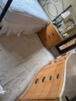 Bedroom set