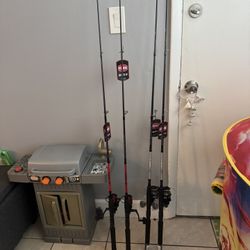 Black And Red Penn Fishing Pole Real Size 3000 Rod And Reel Combo Gray And Black Reel Size 3000 Penn Battle IV Both 7 For Rods  